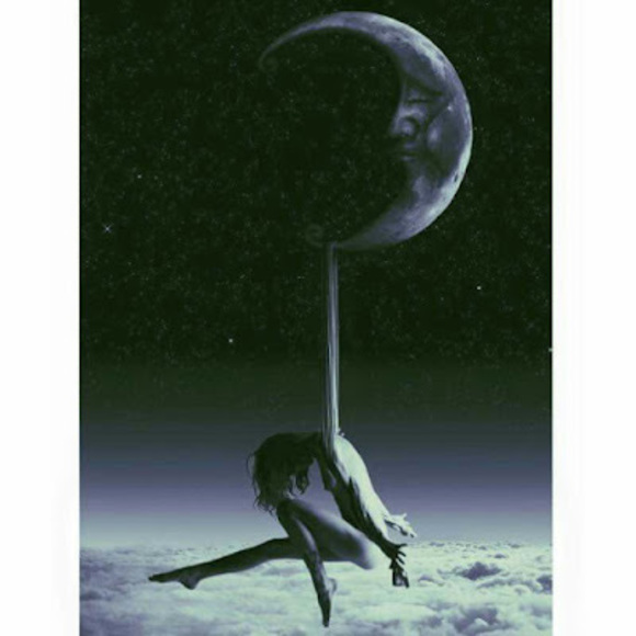 Meet your Posher, Jennifer - Picture 1 of 1